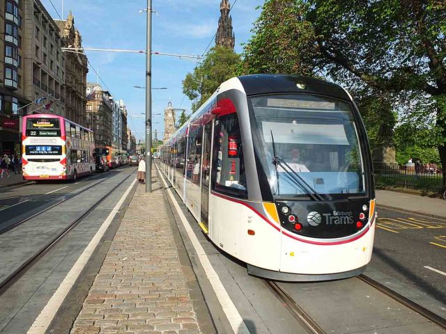 Public Transport in Edinburgh: A Comprehensive Guide to Buses, Trams, and Taxis